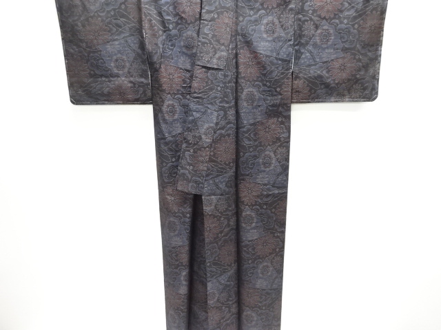  扇に花模様織り出し本場泥大島紬着物